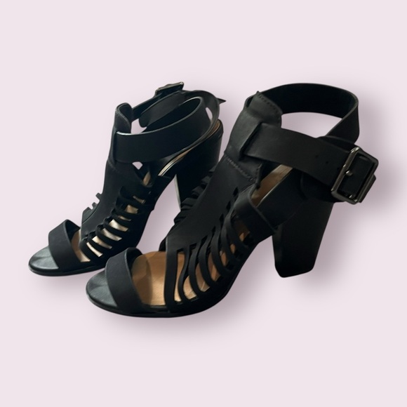 Black Strappy Block Heel Sandals Ankle Buckle Size | 6.5 - Picture 1 of 8